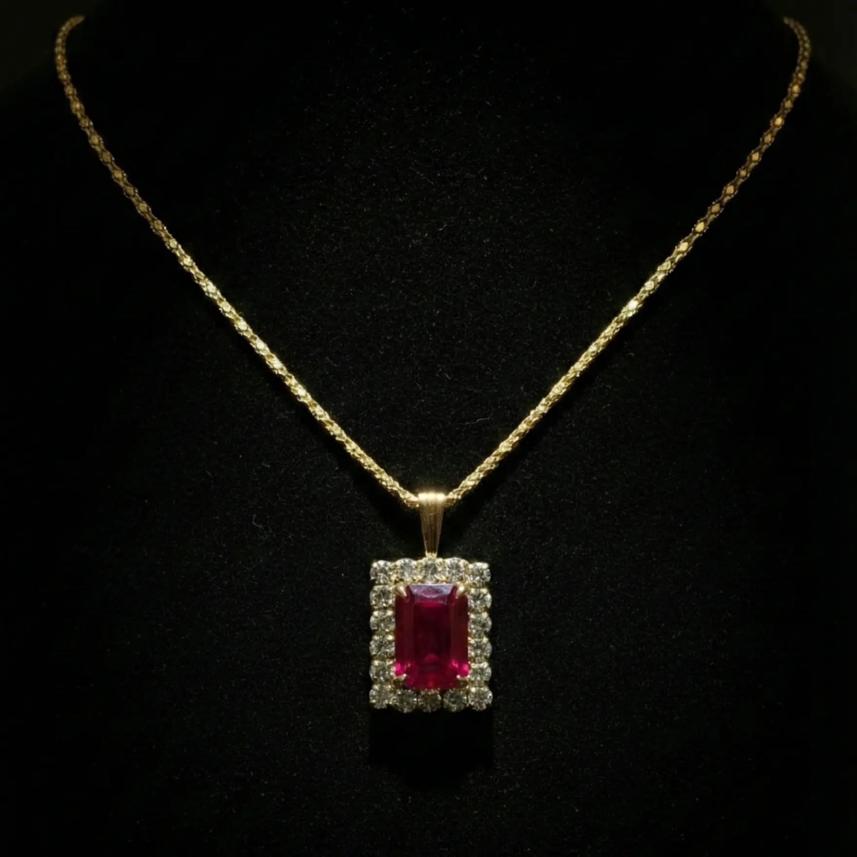 Collier Rubis Élégance Celesti